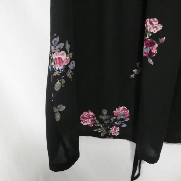 MICHEL STUDIO COLLECTION | 1X | Chic Black Top | Floral Back | Lace-Up Bottom - Picture 12 of 14